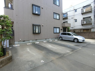 【駐車場】