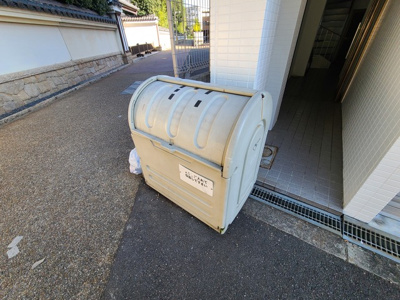 【その他共用部分】 | セヴィンシェリエ | 建物のゴミ置き場です