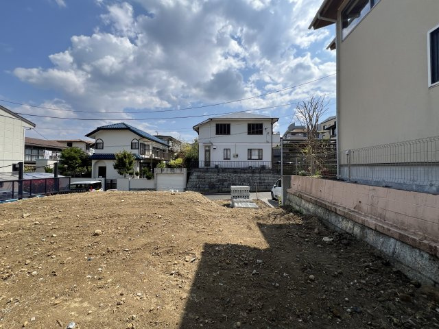 海まで徒歩７分！眺望良好な高台の新築住宅の外観