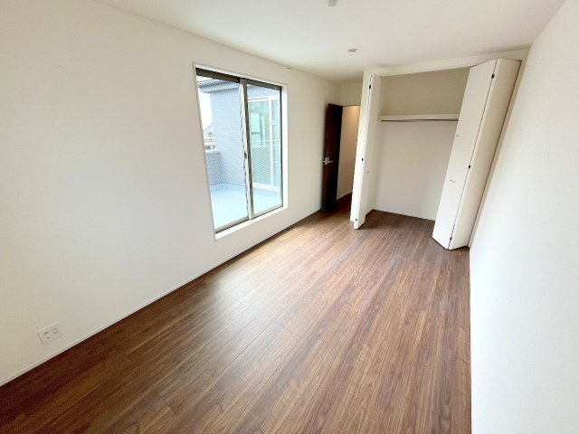 あきる野市小川東2丁目　新築分譲　全3棟　の洋室|2025年撮影