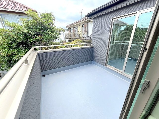 あきる野市小川東2丁目　新築分譲　全3棟　のバルコニー|2025年撮影