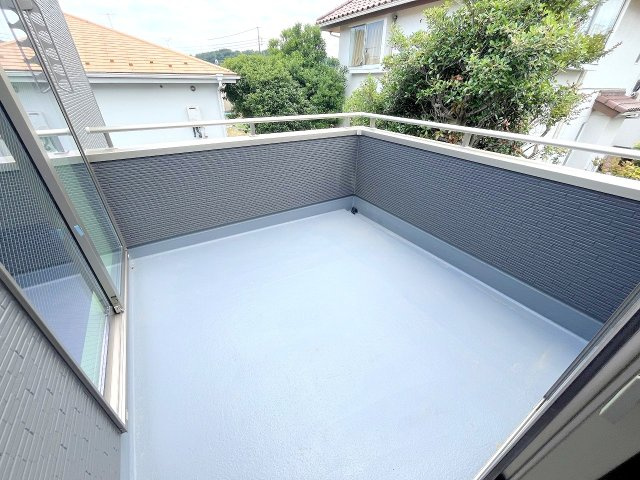 あきる野市小川東2丁目　新築分譲　全3棟　のバルコニー|2025年撮影