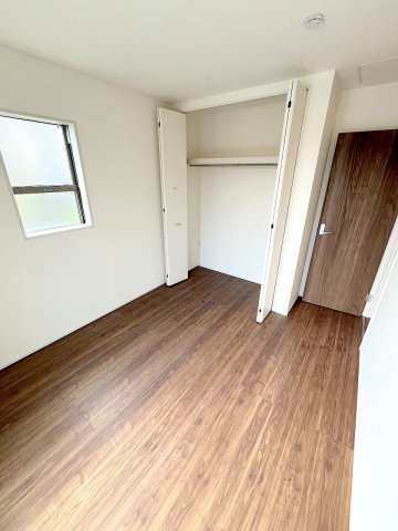 あきる野市小川東2丁目　新築分譲　全3棟　の洋室|2025年撮影