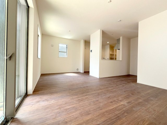 あきる野市小川東2丁目　新築分譲　全3棟　の居間・リビング|2025年撮影