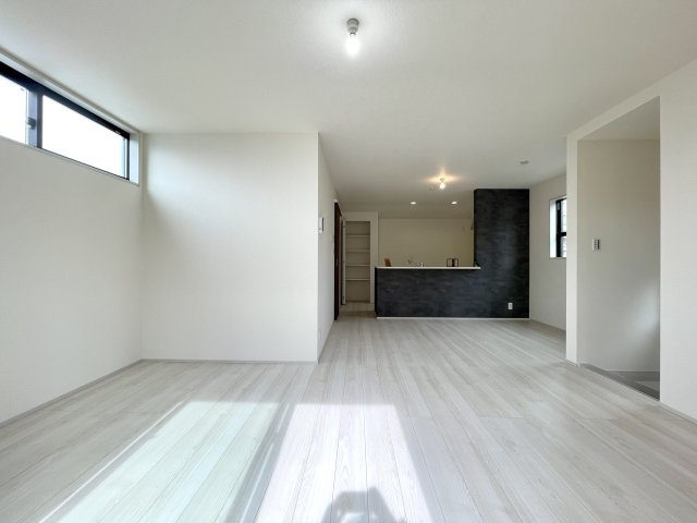 練馬区貫井4丁目　南向き大型邸宅　限定1棟の居間・リビング