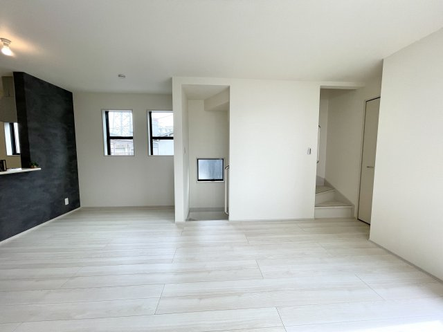 練馬区貫井4丁目　南向き大型邸宅　限定1棟の居間・リビング