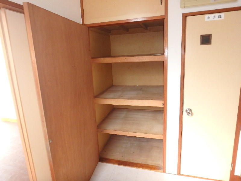 S1689R　平田ビル1F店舗の収納