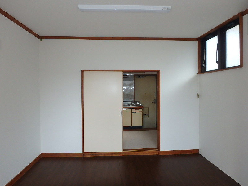 S1689R　平田ビル1F店舗の洋室