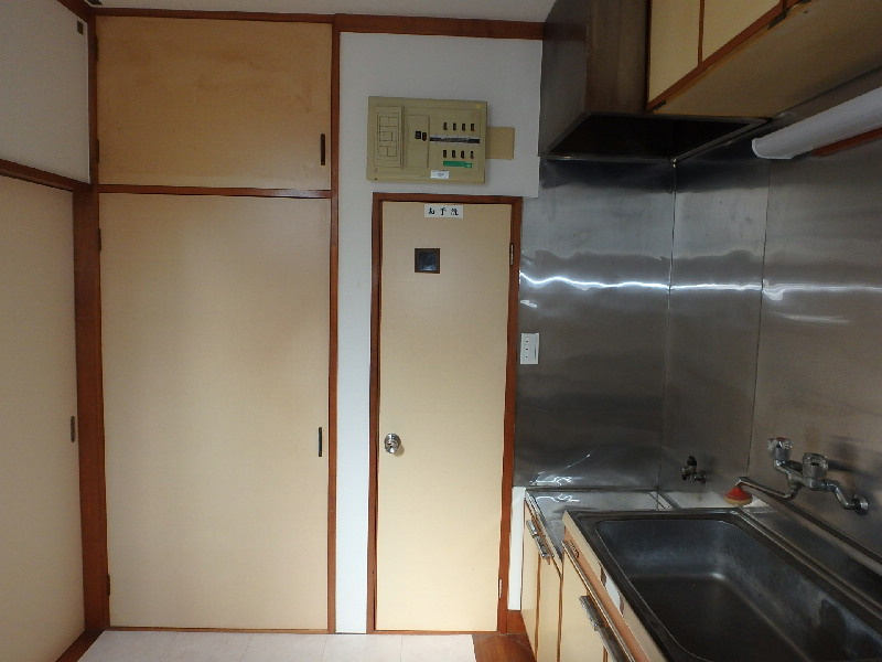 S1689R　平田ビル1F店舗の内装