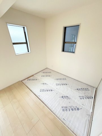 あきる野市小川東2丁目　新築分譲　全3棟　の洋室|2025年撮影