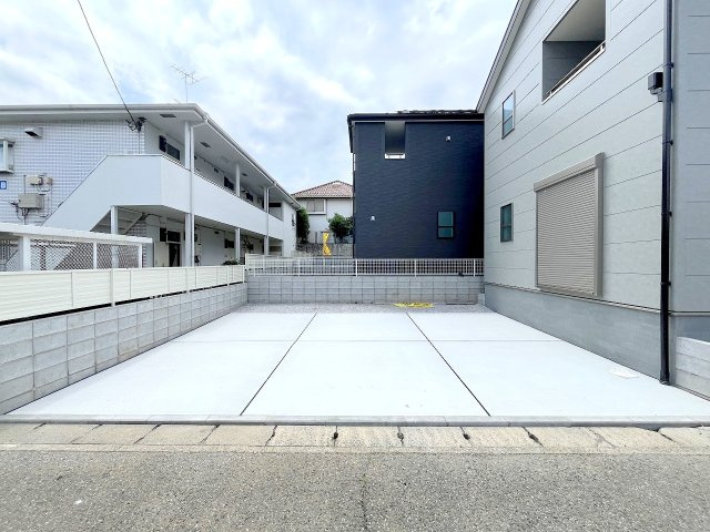 あきる野市小川東2丁目　新築分譲　全3棟　の駐車場|2025年撮影