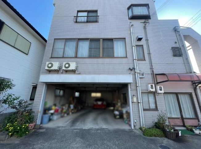 【外観】 | 平成2年築、鉄骨造のお家です。