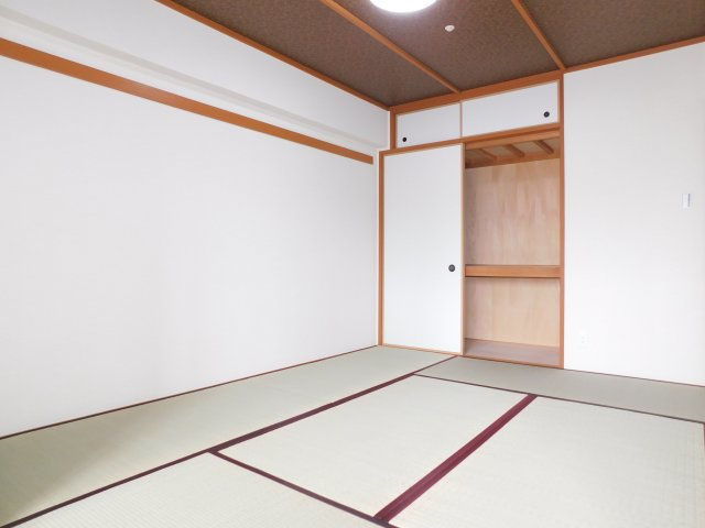 名古屋市北区上飯田南町２丁目の中古マンションの和室|◇和室◇　明るい和室約６．０帖　全居室収納完備！　（２０２５年５月リフォーム済）