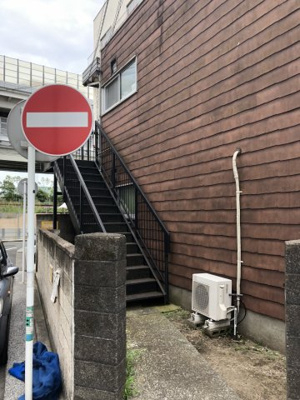 【エントランス】 | 中根岸荘