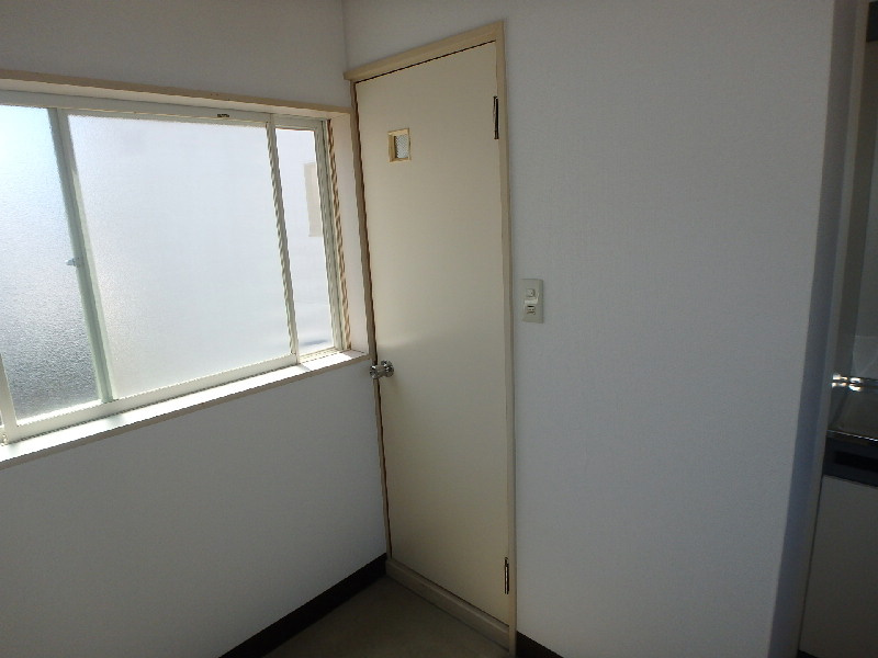 S1584R　2丁目事務所2Fの内装