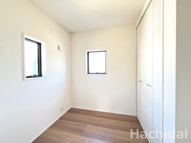 高浜市田戸町2丁目　新築一戸建の洋室|3.19帖洋室