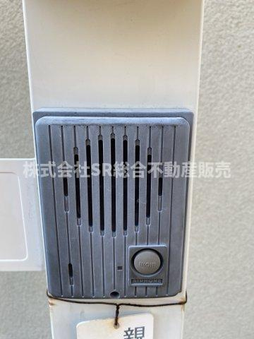 本町中古戸建の防犯設備|弊社は中古戸建のご紹介、その後のリフォームのご提案、
賃貸物件のご紹介、すべてご対応可能です。
お客様にあったプランをご提案致します。
まずはお問合せ下さいませ。