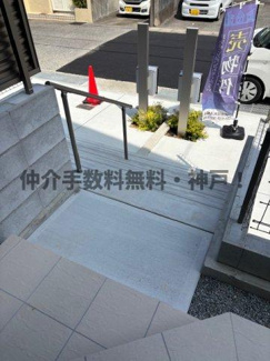 【エントランス】 | 垂水区桃山台6　新築2号棟　仲介手数料無料！