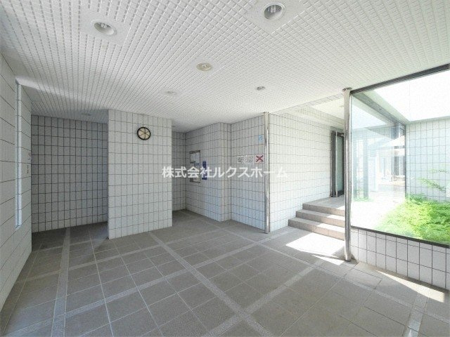 ルノン茨木のロビー