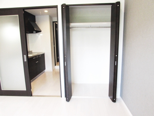 A・Grayish宝塚の玄関|収納もある玄関です