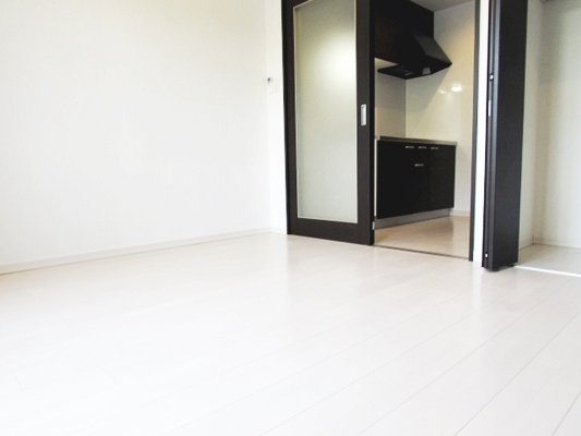 A・Grayish宝塚の居間・リビング|ゆったり過ごせる居間です