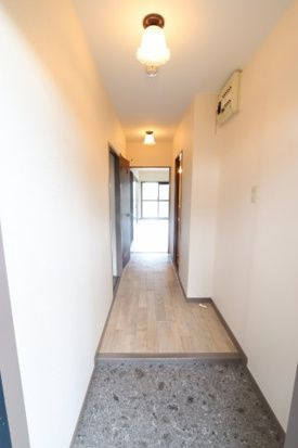 鳥山マンションⅢの玄関|きれいな玄関です