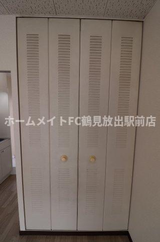 大阪市鶴見区放出東３丁目のハイツの内装
