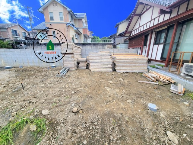 宮崎市生目台西一丁目第1-2棟（A号棟）の庭|お庭で自由な時間を過ごせます。