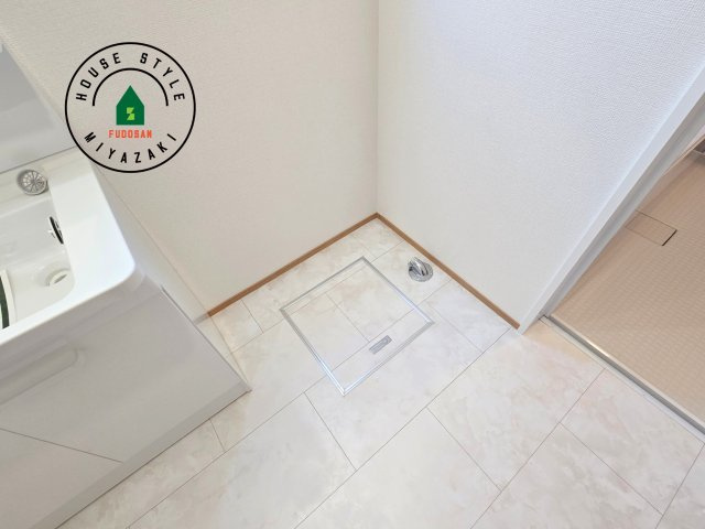 宮崎市生目台西一丁目第1-2棟（A号棟）のランドリースペース|ランドリースペースとなります。広々して有効的にご使用できます。 