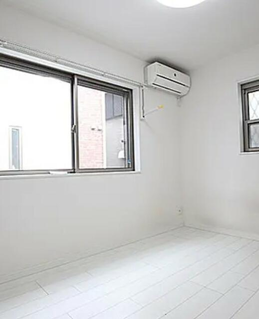 ハイム知希参番館の寝室