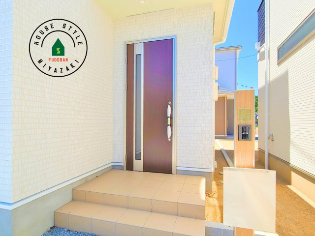 宮崎市生目台西一丁目第1-2棟（B号棟）の外観：施工例|おでかけの時も帰った時も、「我が家」を最初に感じでもらえる素敵な空間に。