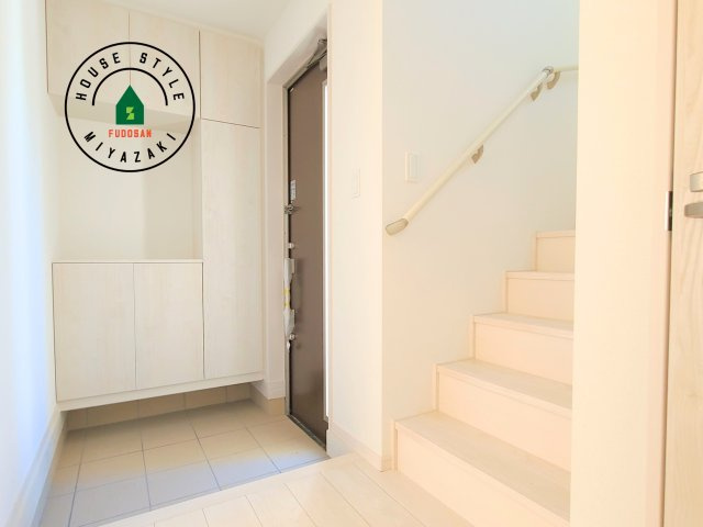 宮崎市生目台西一丁目第1-2棟（B号棟）の防犯設備|二重ロックでしっかり防犯対策ができます。