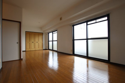 【居間・リビング】 | エスポアール岩根