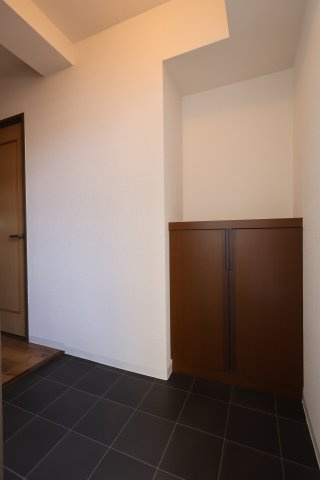【玄関】 | エスポアール岩根