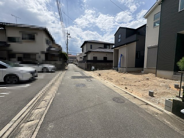 【その他】 | 福岡市南区弥永2丁目2期　2号棟（全2棟）【仲介手数料無料・0円】 | 現地写真。前面道路です。