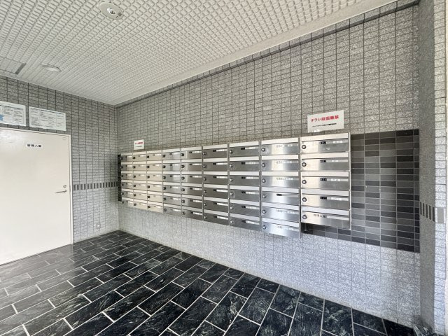 プレシアスタウン和地山公園のその他共用部分|郵便ポスト