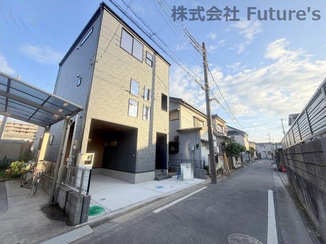 三郷市早稲田5丁目　新築戸建　全1棟の前面道路含む現地写真|前面道路含む現地写真です。