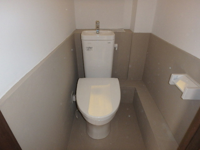 S0872R　久保喜店舗のトイレ