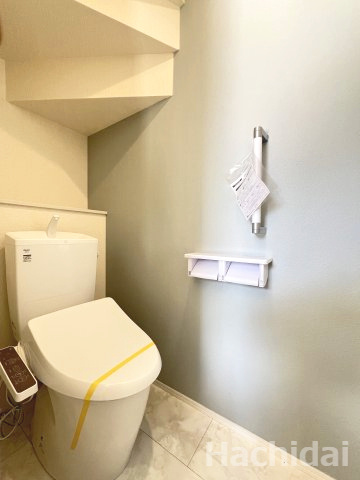 高浜市田戸町2丁目　新築一戸建のトイレ|大理石調の床で高級感のあるトイレです