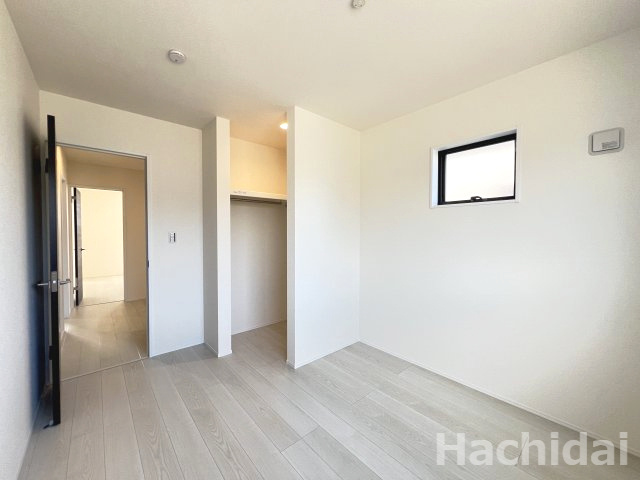 高浜市田戸町2丁目　新築一戸建の洋室|5.06帖左洋室