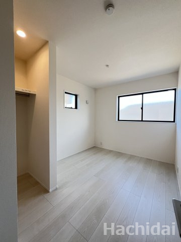 高浜市田戸町2丁目　新築一戸建の洋室|5.06帖左洋室