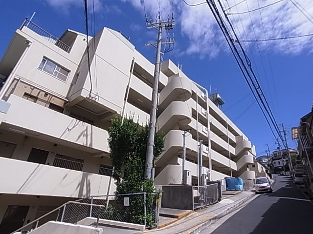 神戸市長田区萩乃町２丁目の賃貸マンションの外観