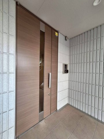 市川市市川２丁目の賃貸マンションのエントランス|★エントランス★