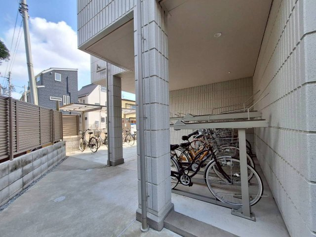 市川市市川２丁目の賃貸マンションのその他共用部分|★駐輪場★