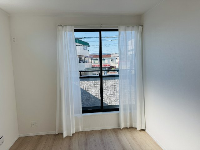 八王子市　上壱分方町　新築一戸建ての洋室|～2階4.5帖の洋室です～