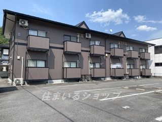 安芸高田市吉田町吉田のアパート