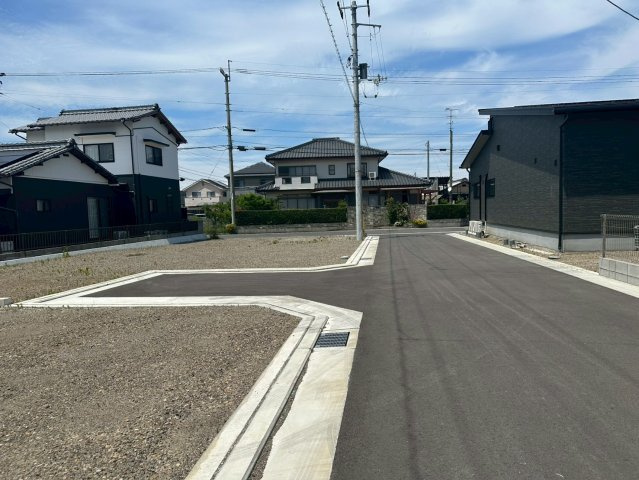 新居浜市宇高町１丁目の売地の前面道路含む現地写真|5号地