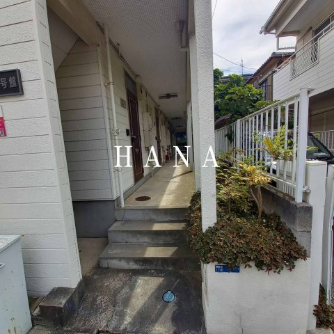 バンボハイツ弐号館のエントランス