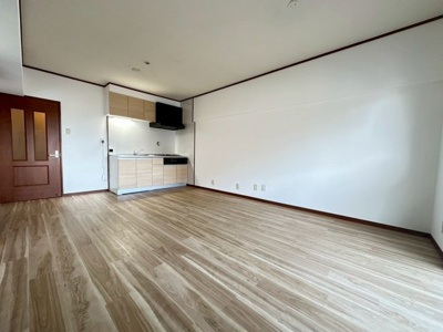 【居間・リビング】 | 丸栄ライオンズマンションB棟