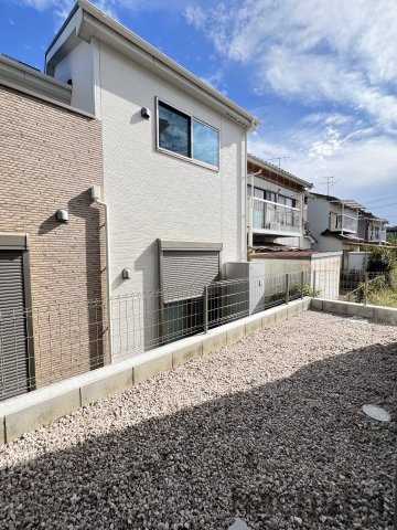 高浜市田戸町2丁目　新築一戸建の庭|裏庭は洗濯物を干すスペースにも適しています